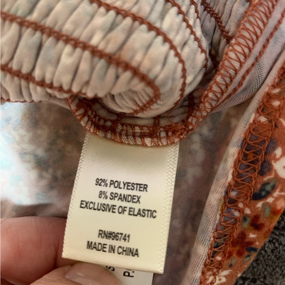 Self Esteem Brown Floral Crop Top Square Neck Side Smocking Juniors Size M - Picture 9 of 11